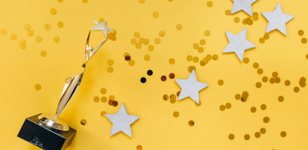 trophy with stars